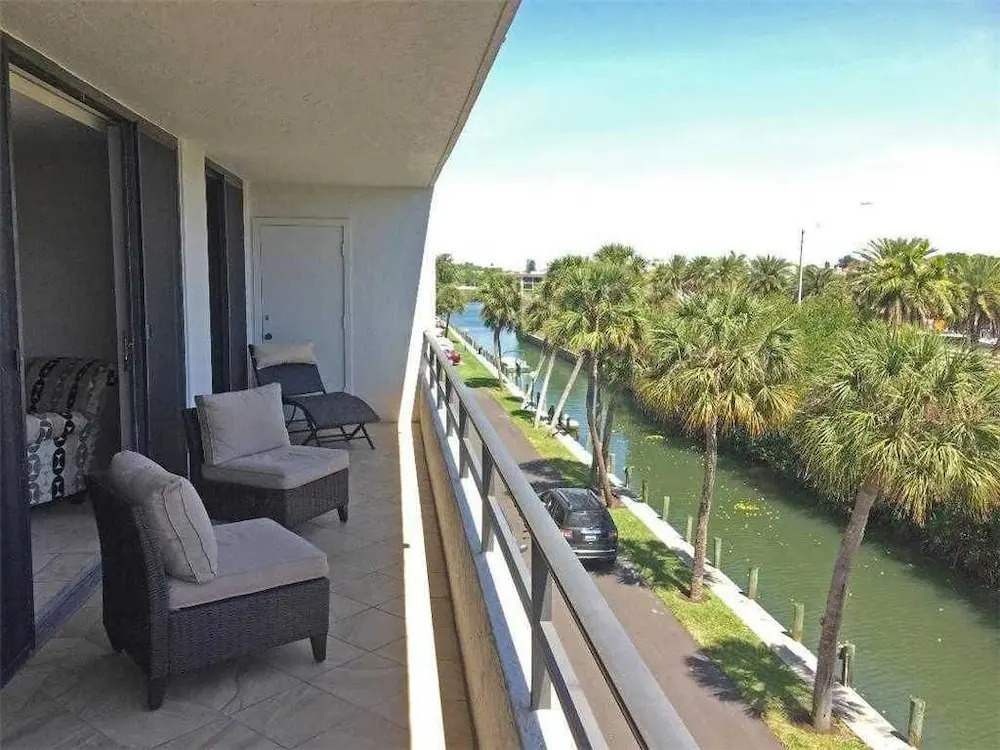 Siesta Chillin Anchorage 305 - Two Bedroom Condo
