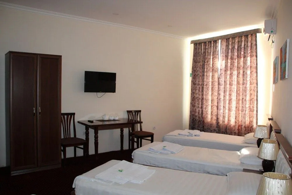 Hotel "GRAND WAY"