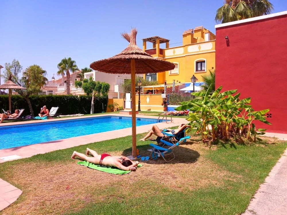 Ideal couple, small house with terrace, Bbq and area Pool
