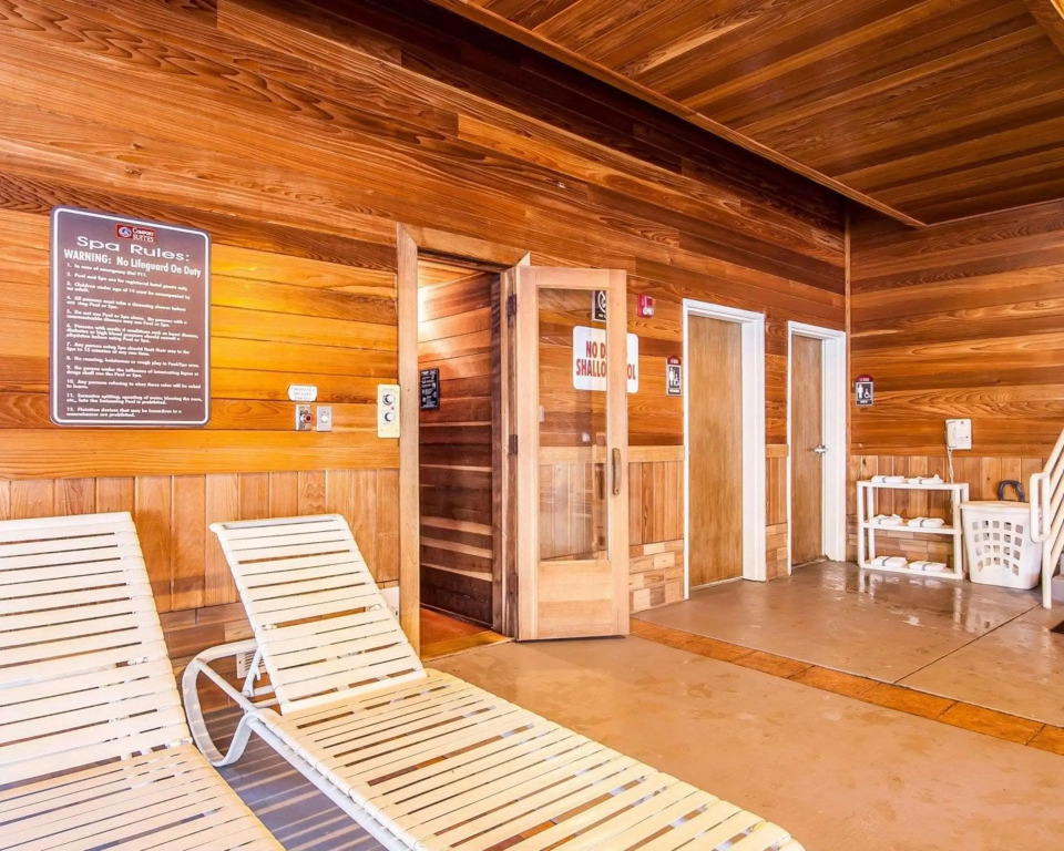 Comfort Suites Clackamas