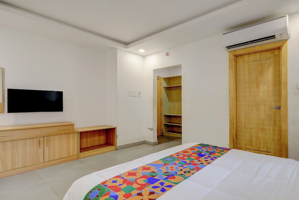FabHotel NA Grand