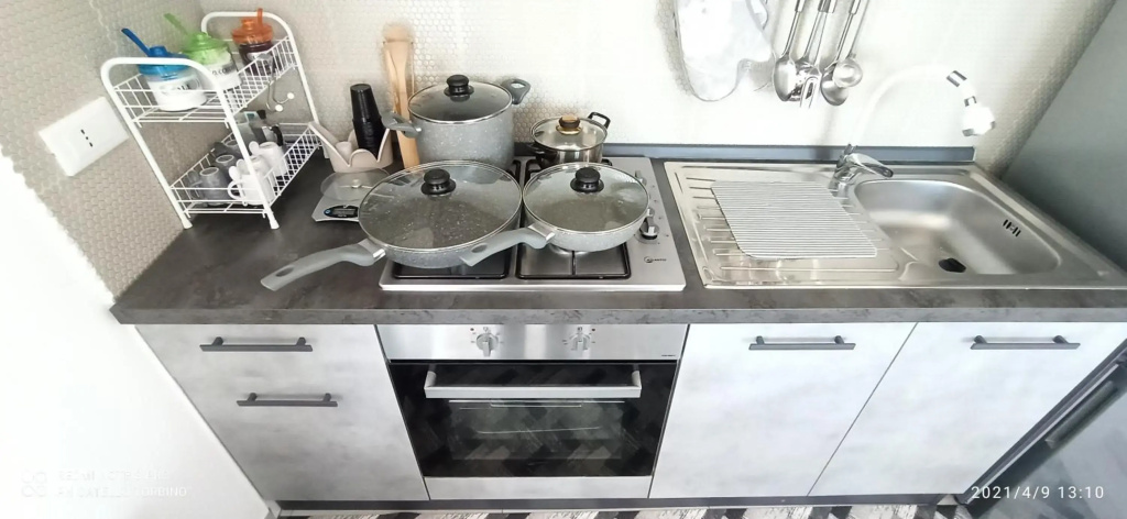 La Villa degli Dei - Parcheggio Privato, Aria Condizionata, Smart TV con Netflix, Giardino con Divanetti, Amaca e Altalena, Navetta per Aereoporto, Treno, Spiaggia