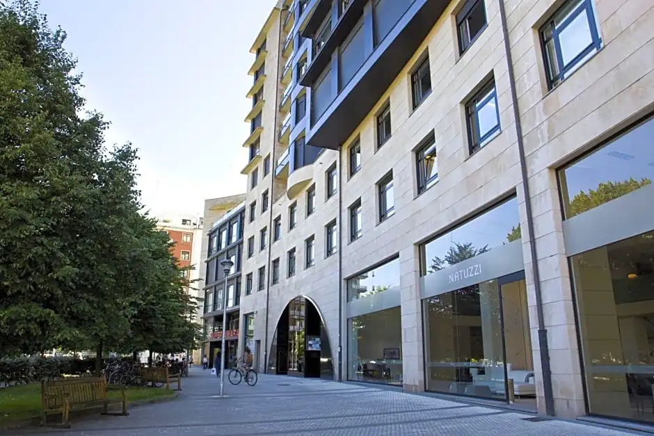 Pensión T5 Donostia Suites