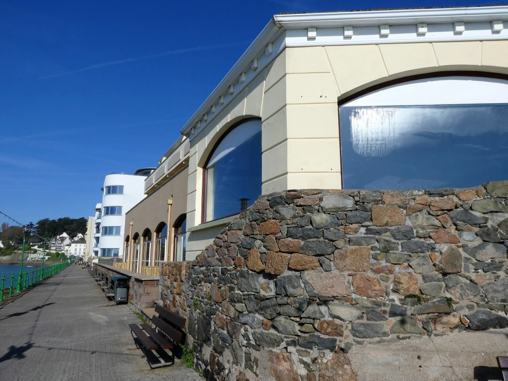 Fort Dauvergne Hotel