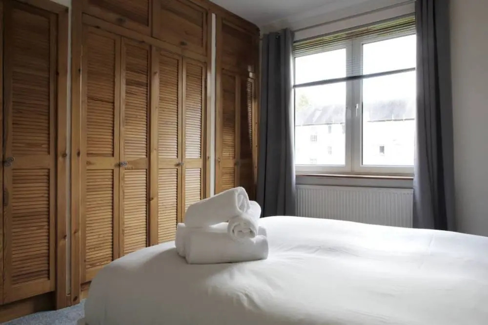 1 Bedroom Flat 15 Minutes From City Centre