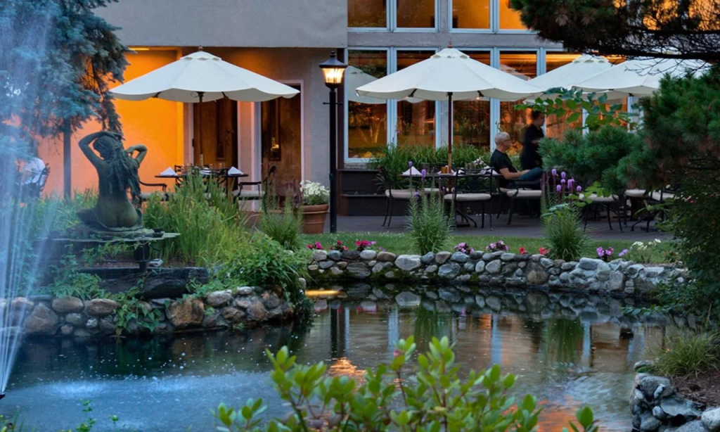 Orchards Hotel