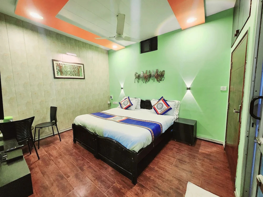 Shaleen Elegance Homestay Near Nakki Lake