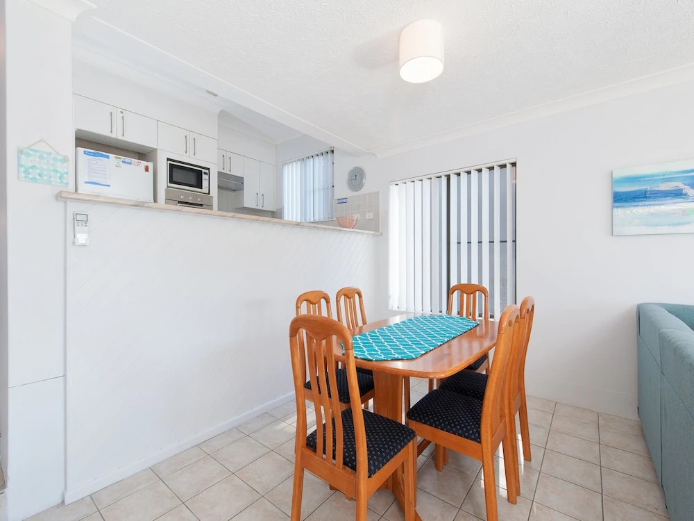 Tradewinds, Unit 4/110 Victoria Parade