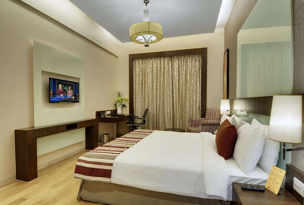 Express Inn The Business Luxury Hotel