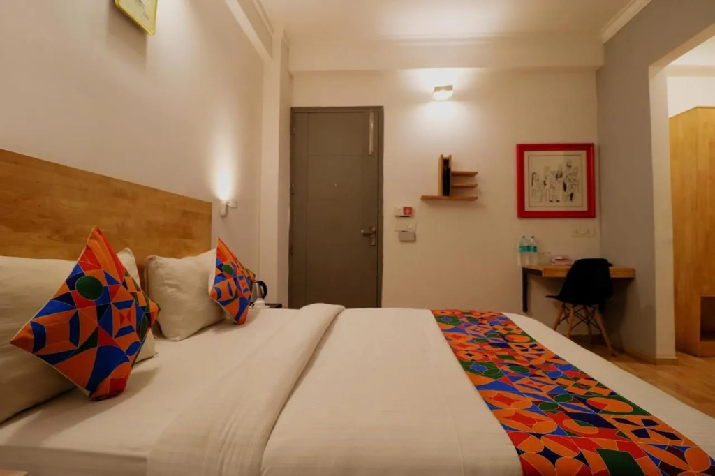 FabHotel The Glory