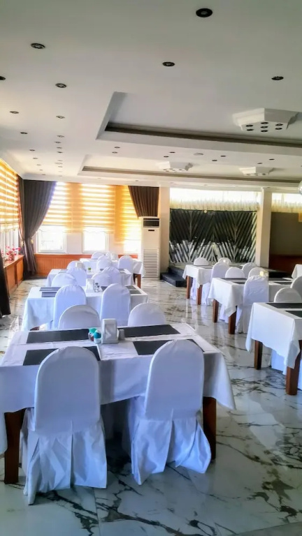 Engin Hotel