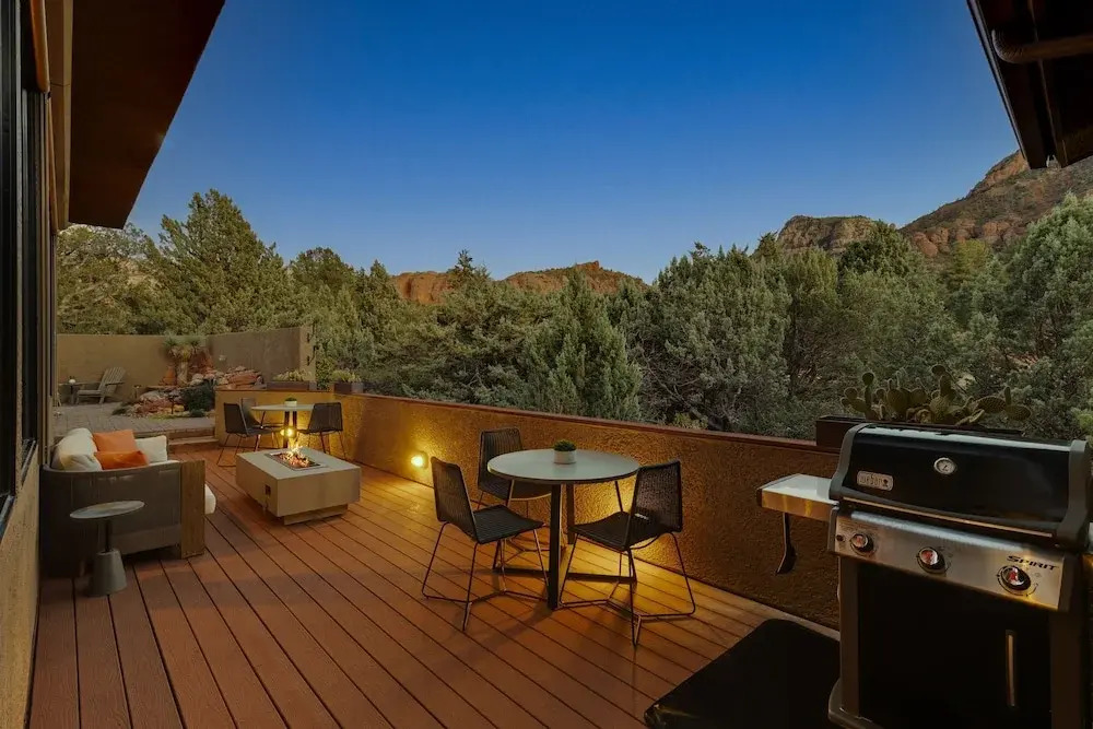 Mammoth Rock Splendor-close to Town Huge Spa Game Room