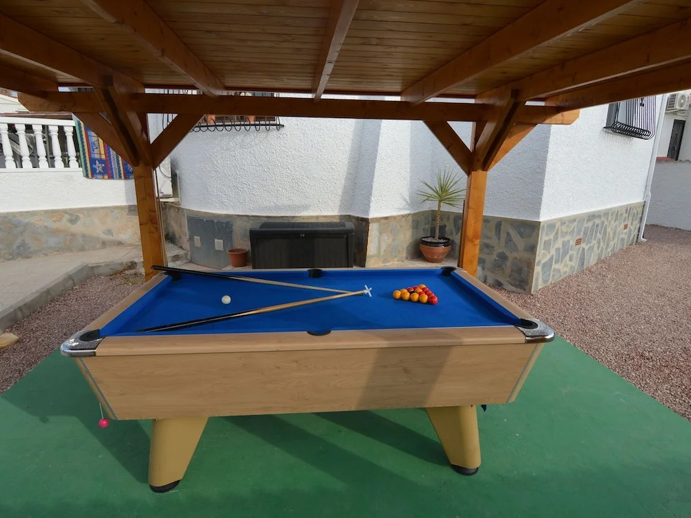 Villa With Private Swimming Pool in Queseda