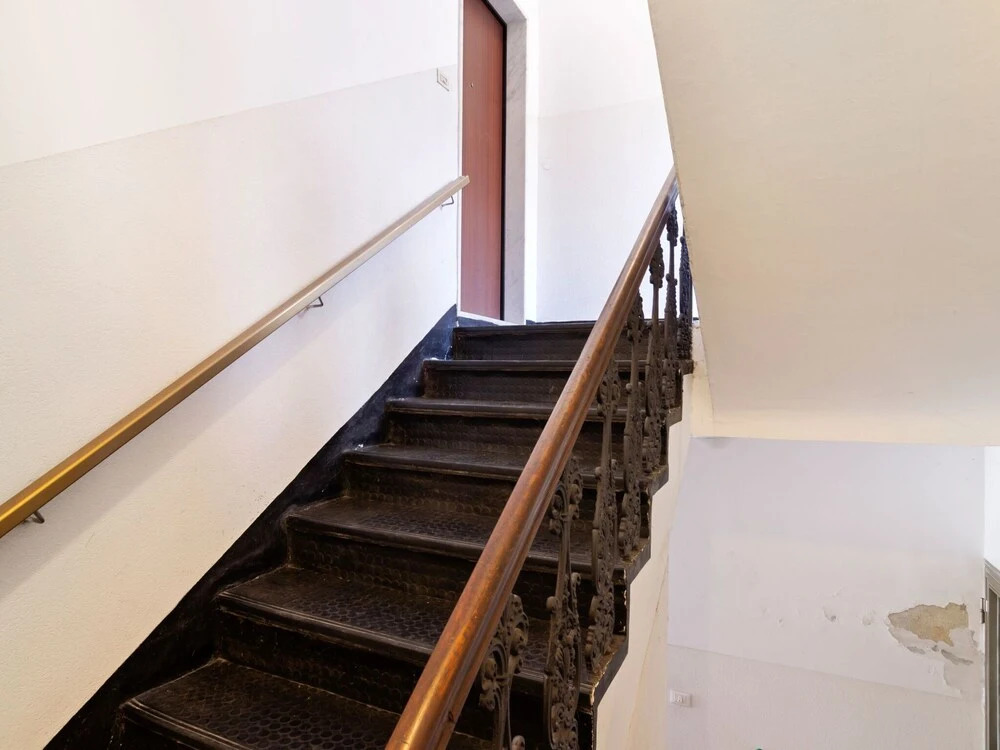Spacious Apartment in Rapallo with Balcony