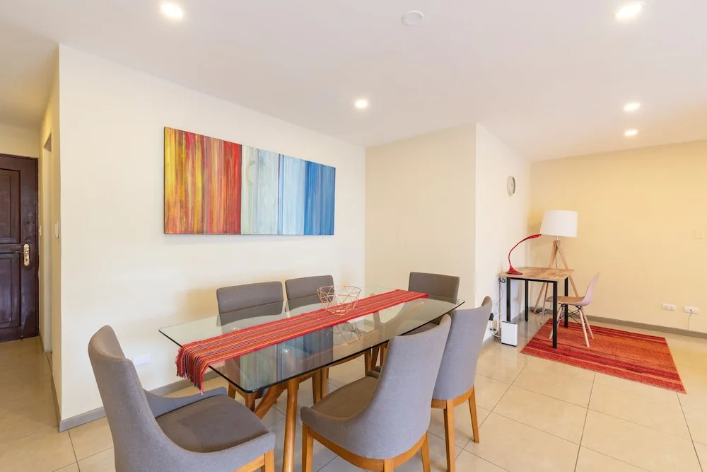 Simply Comfort Gorgeous Miraflores Aprt