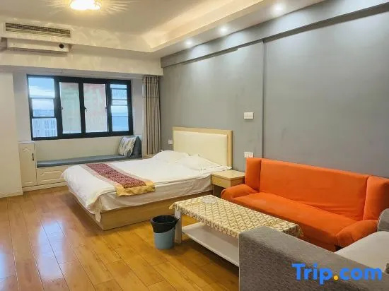 Laojia Apartment