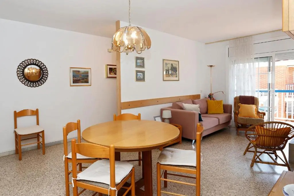 AT122 Clos