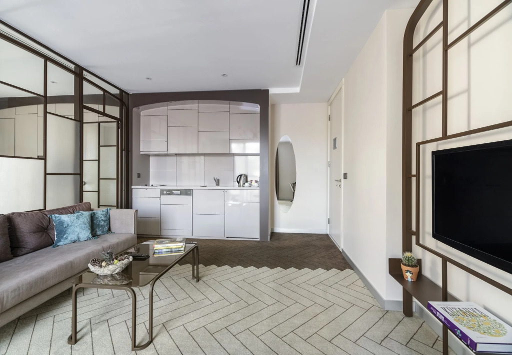 Upsuites Hotel