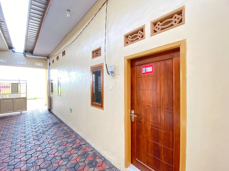 RedDoorz near Terminal Baru Pasuruan