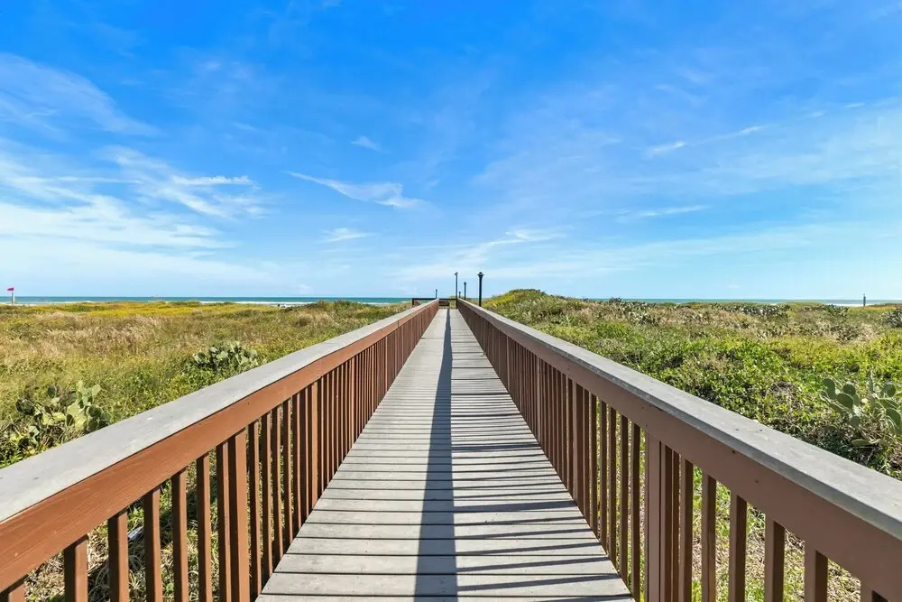 10th-floor 3BR w/ Balcony: Suntide III - Unit 1006