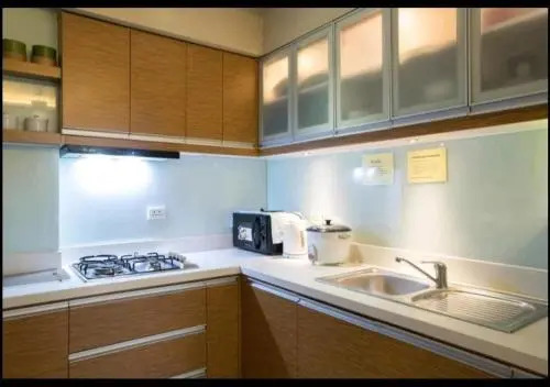 Sta.Mesa across SM Model Unit 2 BR