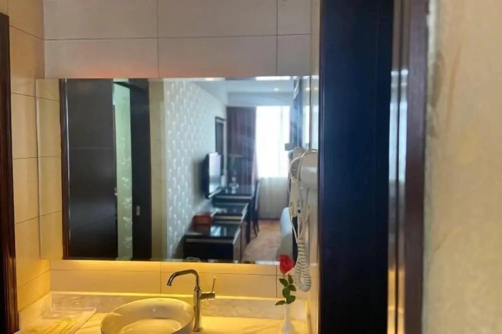 Dengfeng Hotel