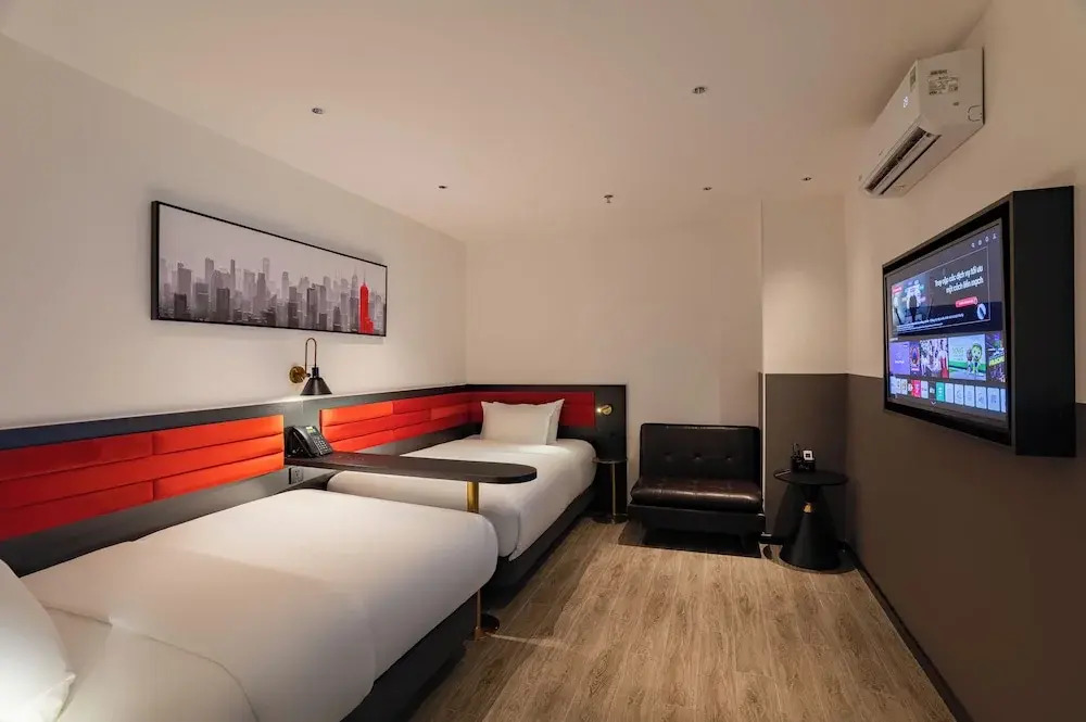 The Signature Hotel Saigon