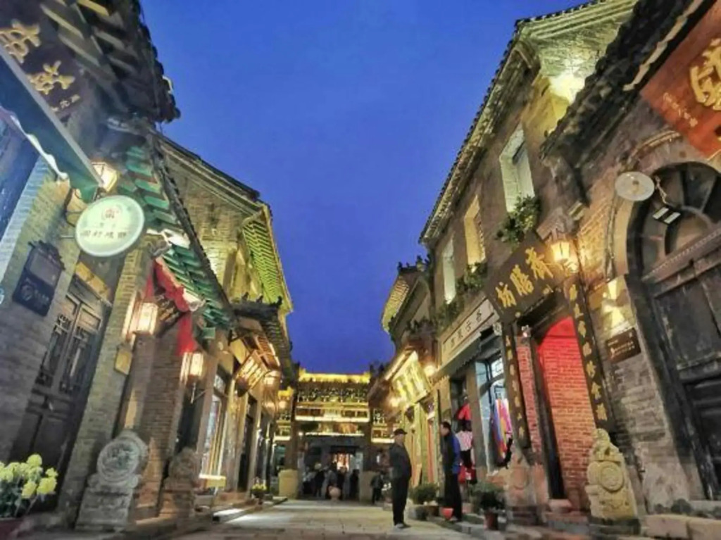 Huangjia Qiangui Business Hotel