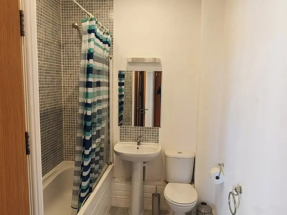 Cardiff Apt - Sleeps 6 - Castle & Stadium Nearby