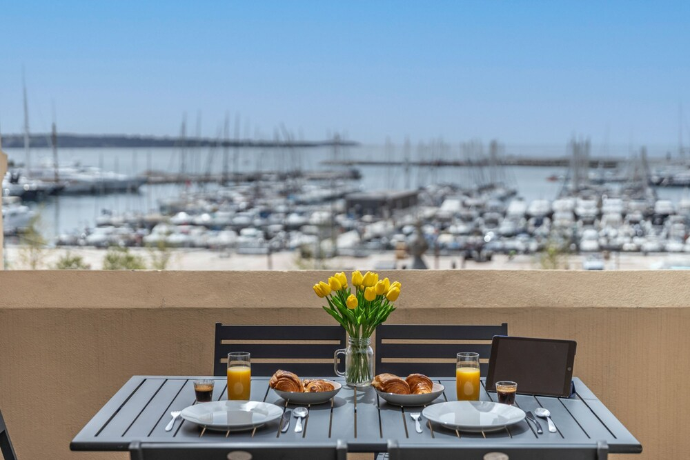 Ref 483707 in Cannes