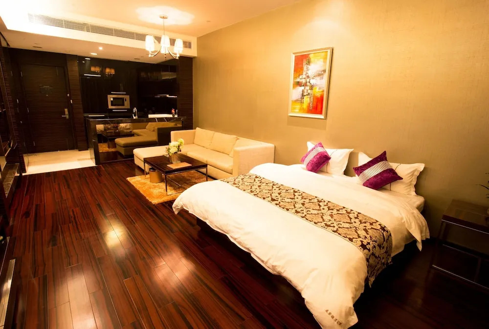 Wanlong Apartment Pazhou Branch