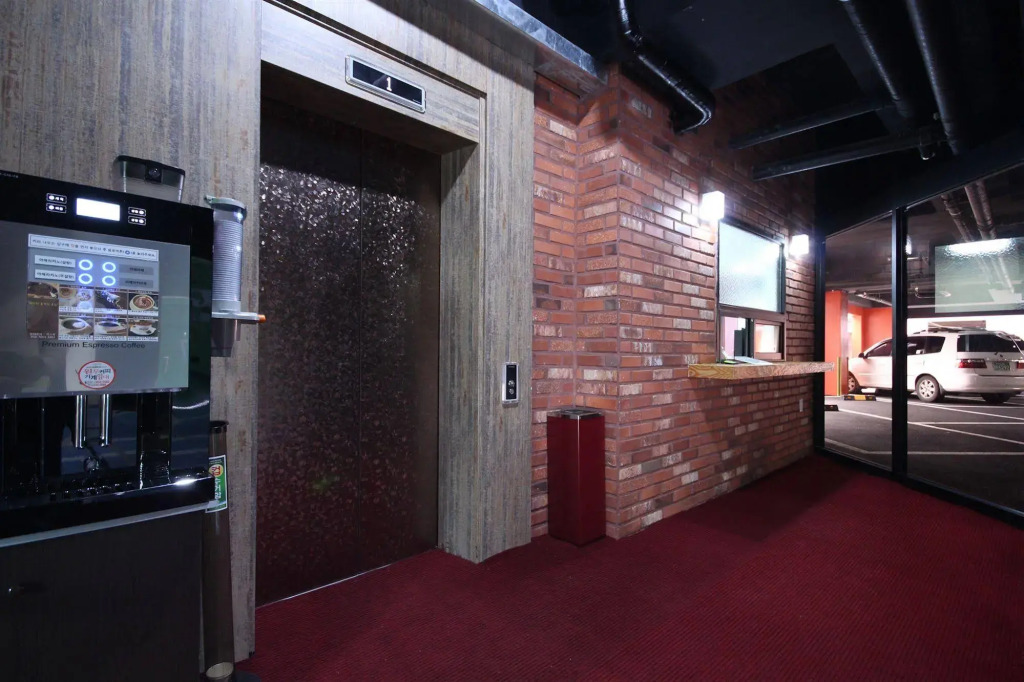 G7 Hotel