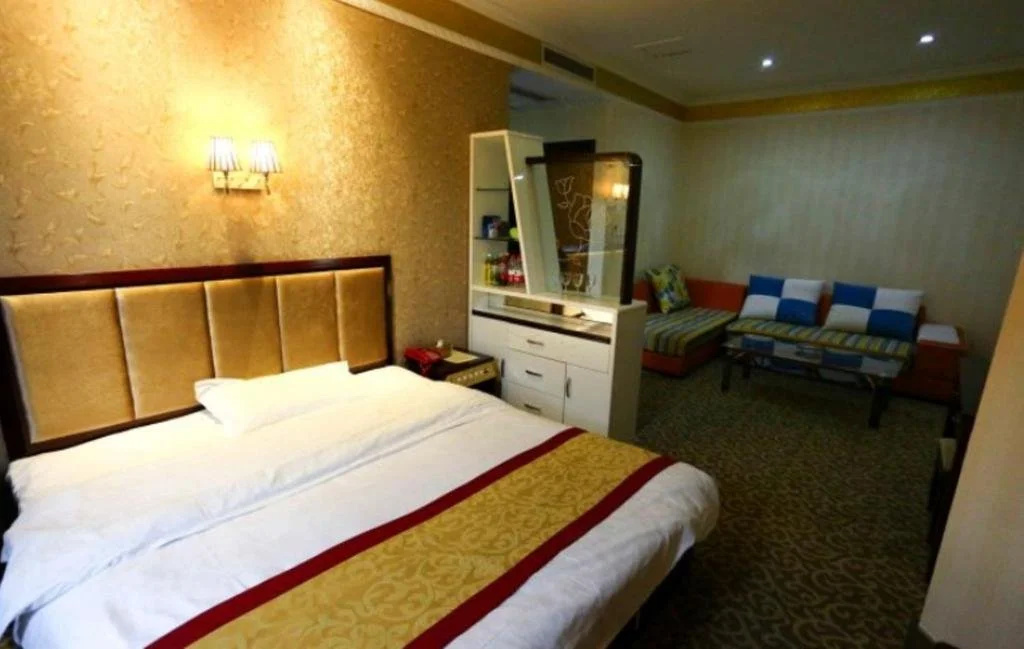 Santai Yilu Business Hotel