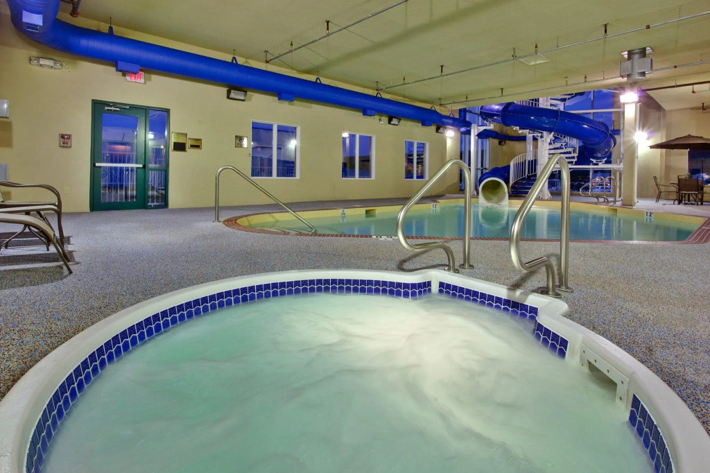 Holiday Inn Express Hotel & Suites-Hinton by IHG