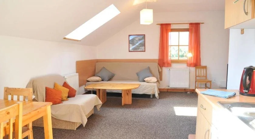 Duży apartament w Karpaczu, cisza, parking, balkon lub taras, zieleń, plac zabaw, sklep 5min