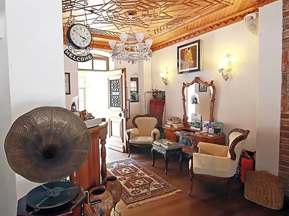 Hotel Des Etrangers - Special Category