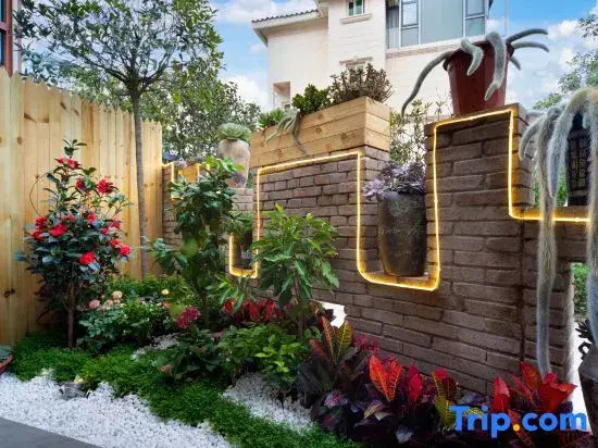 Yujian Homestay · Dianchipan | Sitang Yingyuan Chanyi Bieyuan (Dianchi Haigeng Daba)