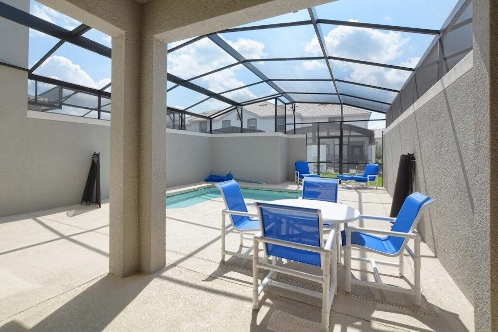 Storey Lake-4 Bedroom Townhome W/spashpool-1616st Townhouse