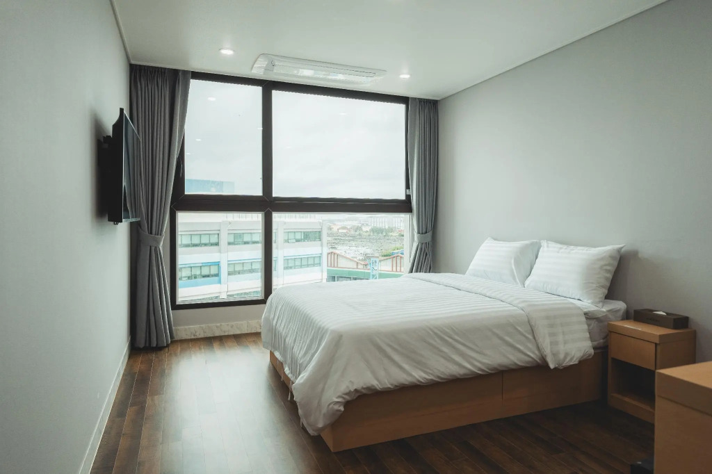 Aroomi Hotel Hyupjae