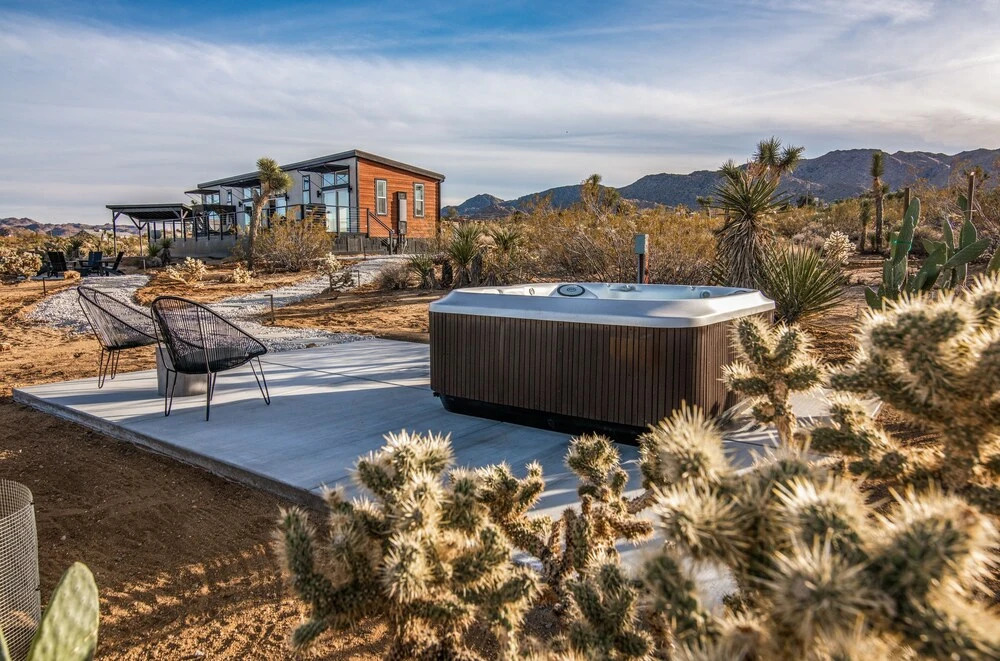 Sagebrush Bungalow - Modern Retreat W/hot Tub, Fire Pit And Bbq! 2 Bedroom Home by RedAwning