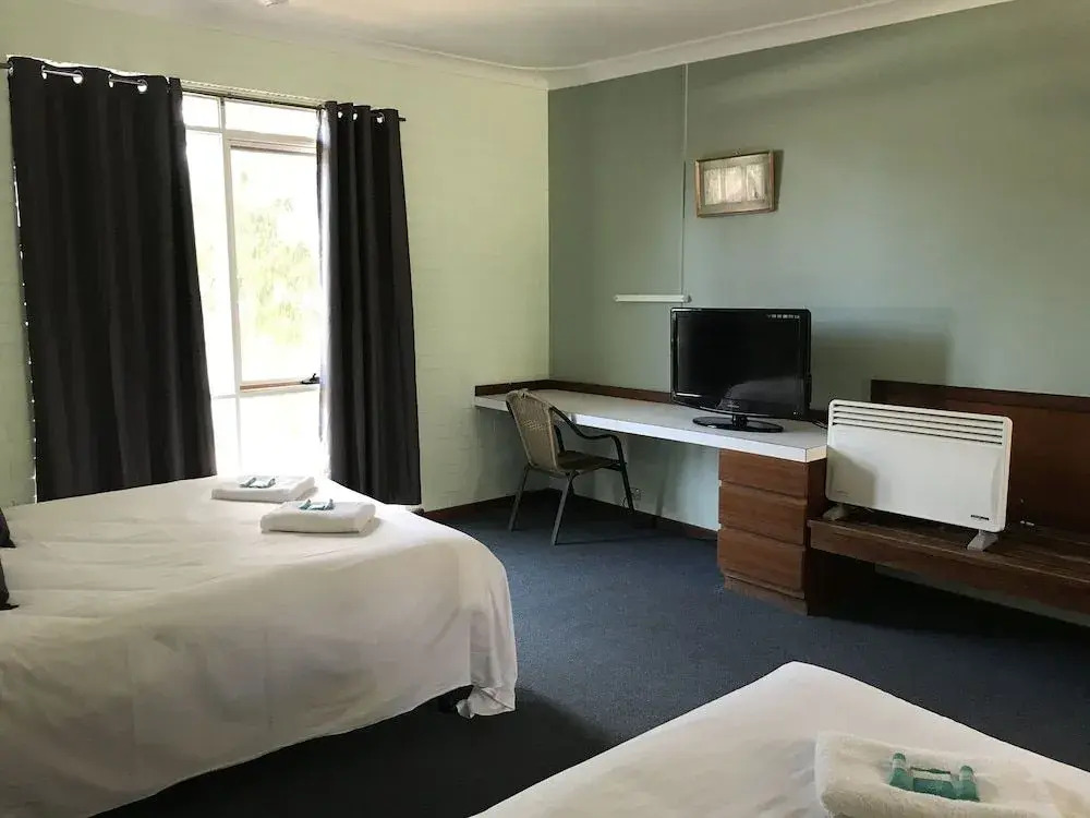 Walpole Hotel Motel