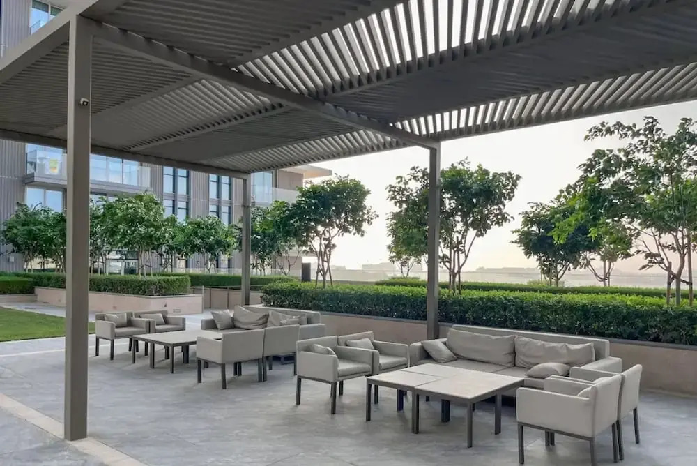 Modern 2BR w Direct Beach Access Emaar Beachfront