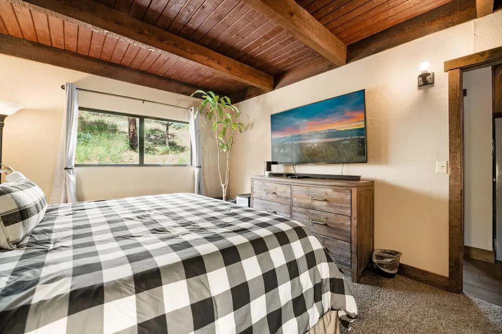 Modern Moonridge Manor