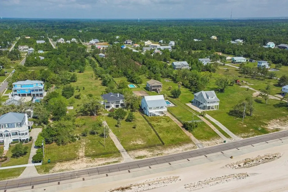 Waveland Vacation Rental - Walk to the Beach!