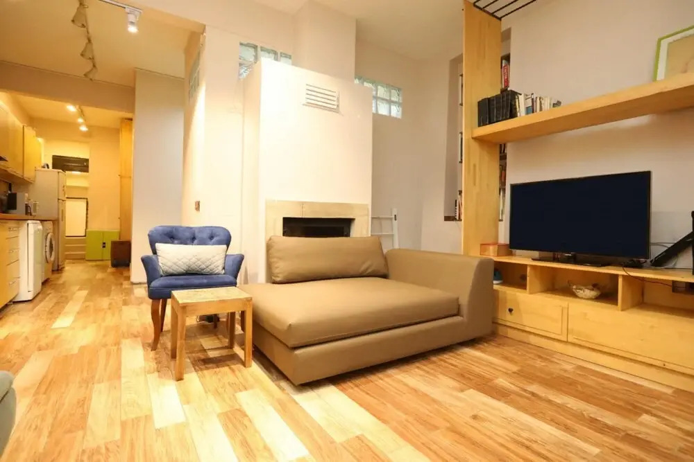 House Near Trendy Attractions and Close to Taksim