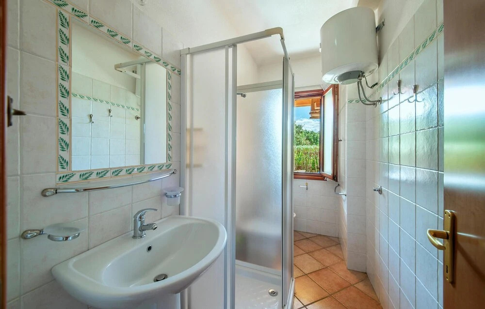 Beautiful Apartment in San Teodoro OT With 2 Bedrooms