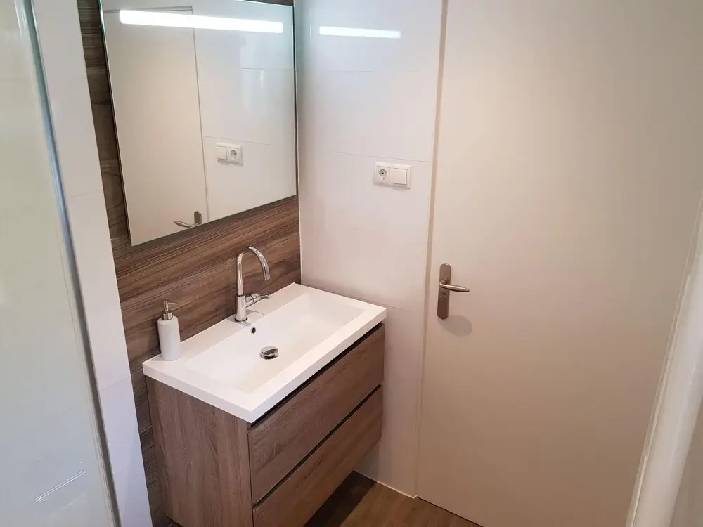 Cosy on ground level home, wifi, central location, many children's equipment
