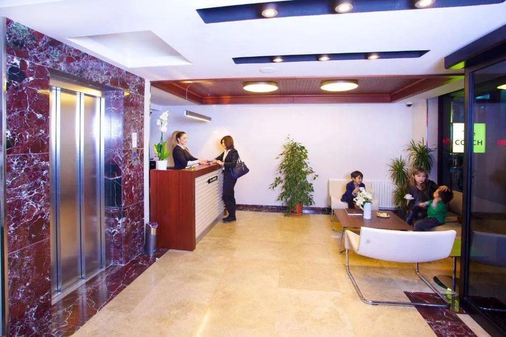 The Coach Hotel