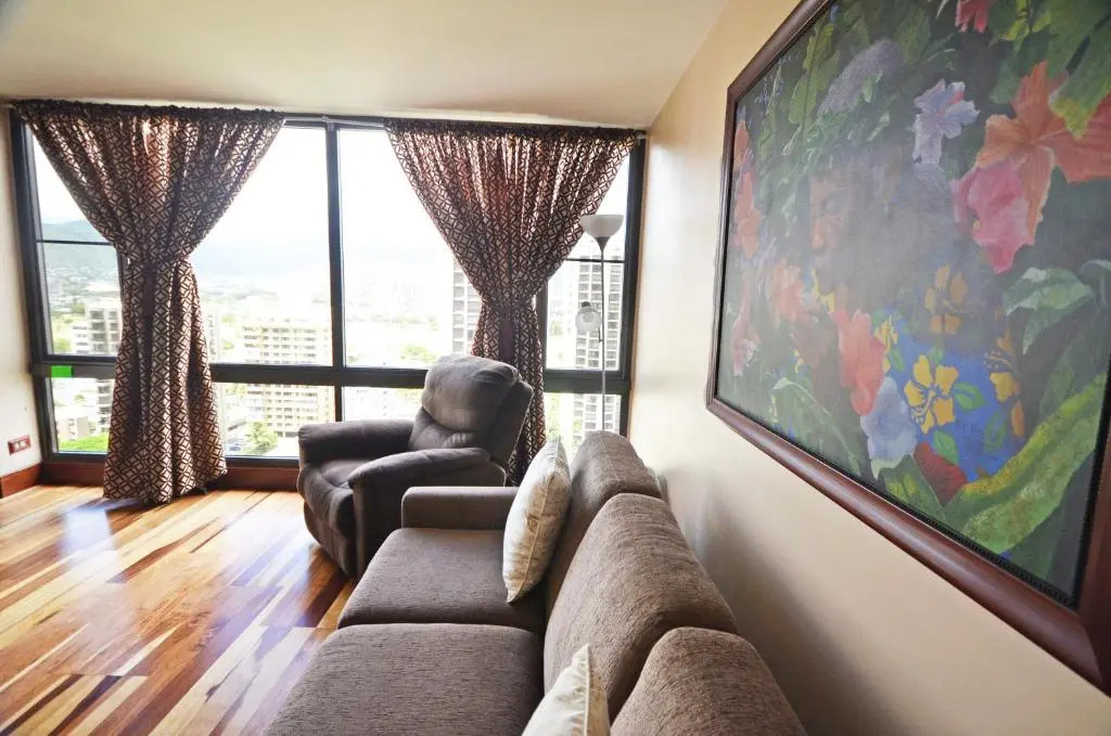 Waikiki Sunset 2105 Paradise Awaits 1-bedroom Superior Suite with Incredible Views