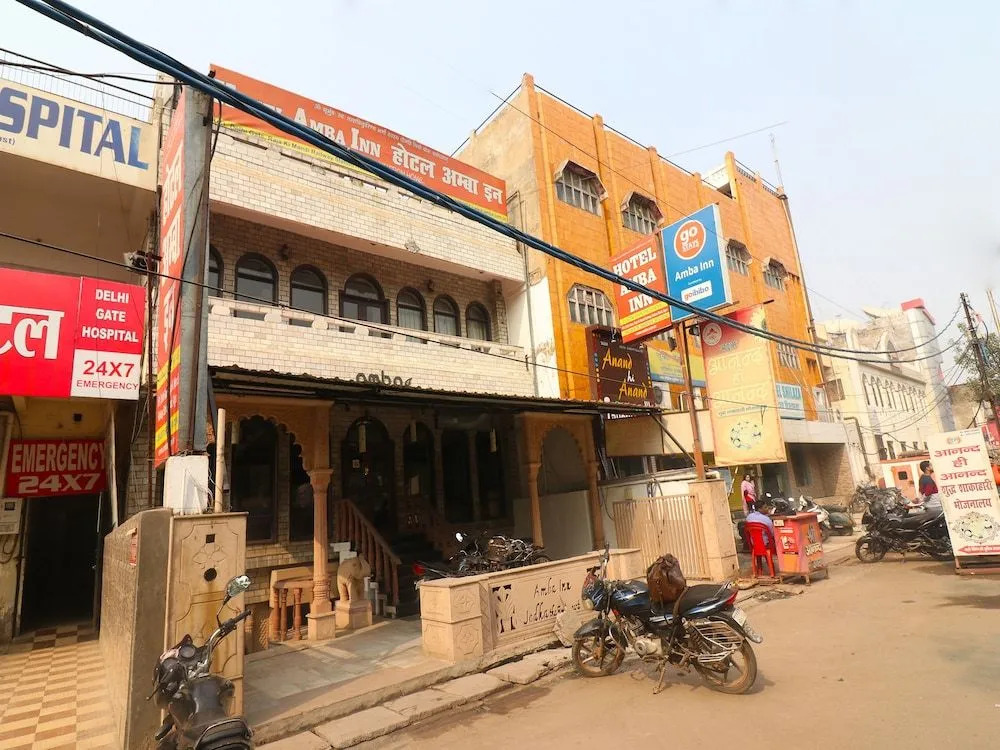 Hotel Amba Inn